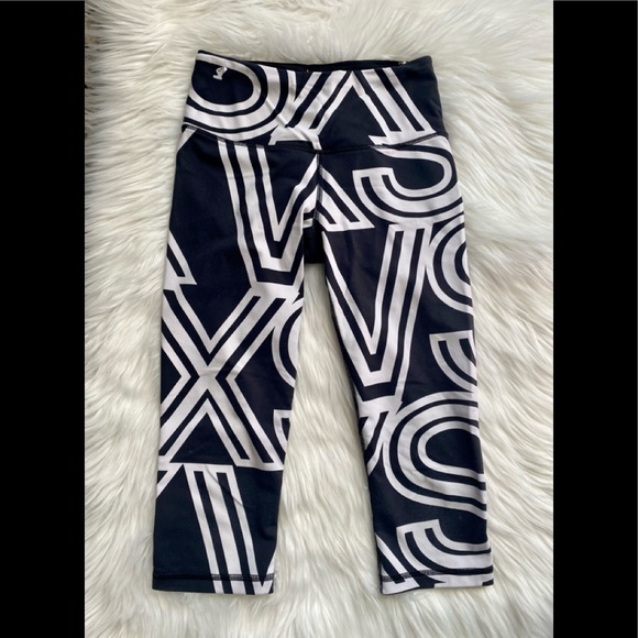 Victoria's Secret Pants - Victoria’s Secret Knockout Leggings